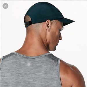 Lululemon Ultra light speed run 🧢 NWT! Submarine